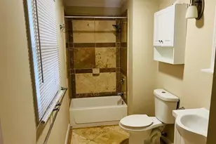 110 Oakview Dr SE, Leesburg, VA 20175 - Photo 11