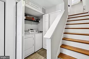 26084 Lands End Dr, Chantilly, VA 20152 - Photo 17