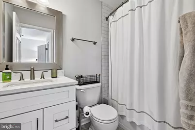 26084 Lands End Drive, Chantilly, VA 20152 - Photo 19