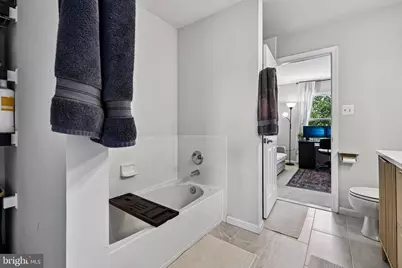 26084 Lands End Drive, Chantilly, VA 20152 - Photo 13
