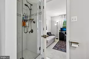 26084 Lands End Dr, Chantilly, VA 20152 - Photo 15