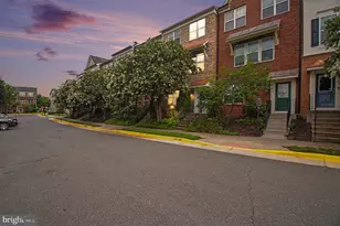 43920 Avenza Terrace, Chantilly, VA 20152 - Photo 1
