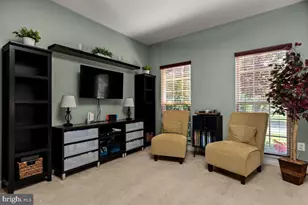14 Potterfield Dr, Lovettsville, VA 20180 - Photo 3