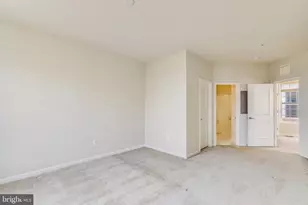 23266 Southdown Manor Terrace, Ashburn, VA 20148 - Photo 21