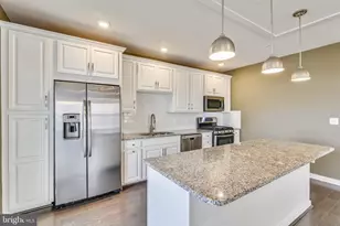 23266 Southdown Manor Terrace, Ashburn, VA 20148 - Photo 5