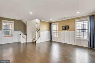 23266 Southdown Manor Terrace, Ashburn, VA 20148 - Photo 9