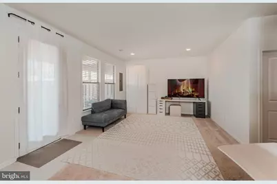 42506 Dogwood Glen Square, Sterling, VA 20166 - Photo 7