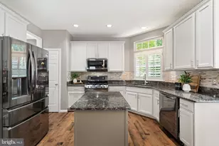 42702 Middle Ridge Pl, Broadlands, VA 20148 - Photo 23