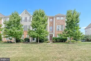 22653 Vienna Green Terrace, Brambleton, VA 20148 - Photo 3