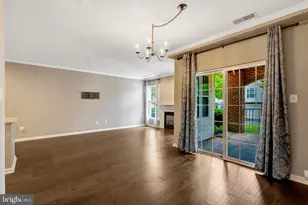 25230 Pond View Square, Chantilly, VA 20152 - Photo 19
