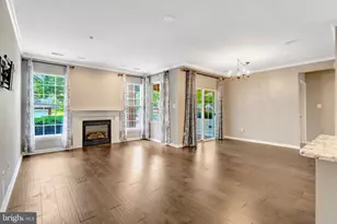 25230 Pond View Square, Chantilly, VA 20152 - Photo 15