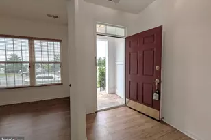 25015 Riding Center Dr, Chantilly, VA 20152 - Photo 5