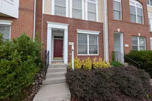 25015 Riding Center Dr, Chantilly, VA 20152 - Photo 3