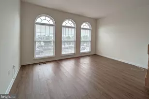 25015 Riding Center Dr, Chantilly, VA 20152 - Photo 9