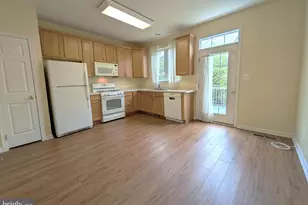 25015 Riding Center Dr, Chantilly, VA 20152 - Photo 15