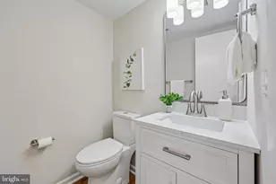 2 Beecher Pl, Sterling, VA 20164 - Photo 19