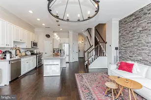 42753 Stadler Ln, Chantilly, VA 20152 - Photo 5