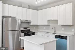 45526 Lake Haven Terrace, Potomac Falls, VA 20165 - Photo 17