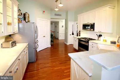 18400 Lanier Island Square, Leesburg, VA 20176 - Photo 9