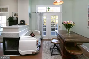 18400 Lanier Island Square, Leesburg, VA 20176 - Photo 11