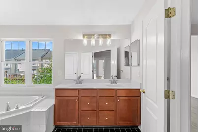 22511 Airmont Woods Terrace, Ashburn, VA 20148 - Photo 33