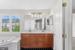 22511 Airmont Woods Terrace, Ashburn, VA 20148 - Photo 33