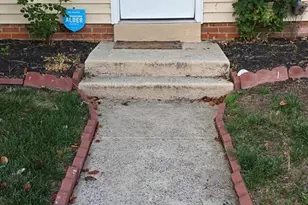 507 Crestwood St SW, Leesburg, VA 20175 - Photo 3