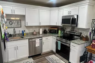 507 Crestwood St SW, Leesburg, VA 20175 - Photo 3