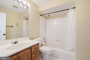 801 Santmyer Dr SE, Leesburg, VA 20175 - Photo 45
