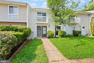 46 Simeon Ln, Sterling, VA 20164 - Photo 3