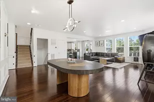 42522 Stratford Landing Dr, Brambleton, VA 20148 - Photo 11