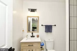 22908 Regent Terrace, Sterling, VA 20166 - Photo 9