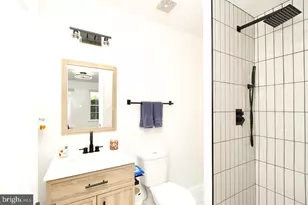 22908 Regent Terrace, Sterling, VA 20166 - Photo 11
