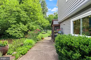 314 Avondale Dr, Sterling, VA 20164 - Photo 53