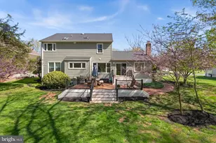26 Lipscomb Ct, Sterling, VA 20165 - Photo 13