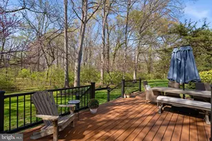 26 Lipscomb Ct, Sterling, VA 20165 - Photo 9