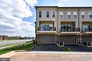 20686 Glenmont Ter, Ashburn, VA 20147 - Photo 25