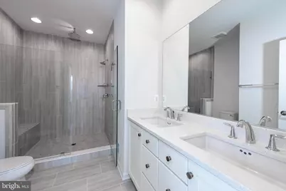 20686 Glenmont Terrace, Ashburn, VA 20147 - Photo 15