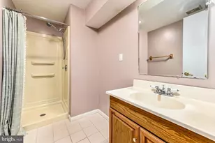 1020 Smartts Ln NE, Leesburg, VA 20176 - Photo 29