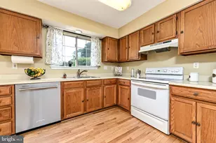 1020 Smartts Ln NE, Leesburg, VA 20176 - Photo 15