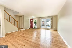 1020 Smartts Ln NE, Leesburg, VA 20176 - Photo 7