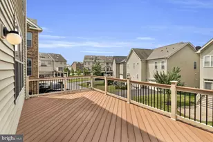 22515 Naugatuck Square, Ashburn, VA 20148 - Photo 17
