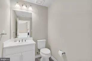 22515 Naugatuck Square, Ashburn, VA 20148 - Photo 33