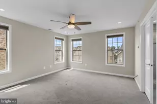 22515 Naugatuck Square, Ashburn, VA 20148 - Photo 19