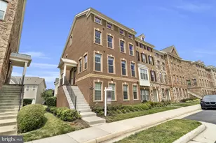 22515 Naugatuck Square, Ashburn, VA 20148 - Photo 3