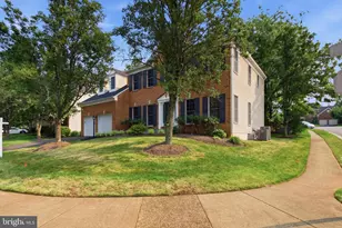 46405 Esterbrook Cir, Sterling, VA 20165 - Photo 3