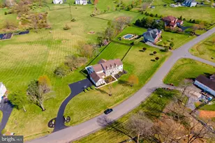 15058 Bankfield Dr, Waterford, VA 20197 - Photo 41