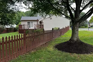 402 Dodd Ct NW, Leesburg, VA 20176 - Photo 3