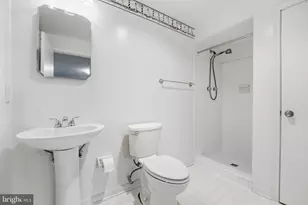 1206 E Iberia Rd, Sterling, VA 20164 - Photo 39