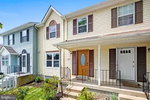 220 Meadows Ln NE, Leesburg, VA 20176 - Photo 5